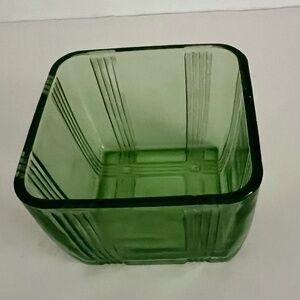 Vintage Hazel Atlas Crisscross 4x4” Refrigerator Dish Bowl Bottom Only No Lid